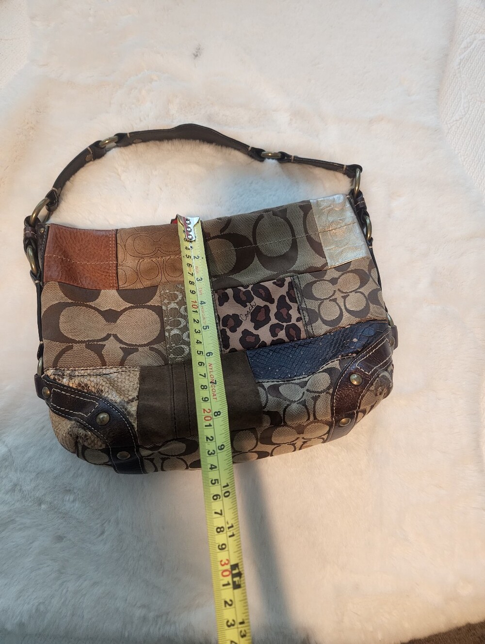 Coach Patchwork Vintage Signature Hobo Shoulder Bag in Brown, Tan and Cream - Picture 2 of 12